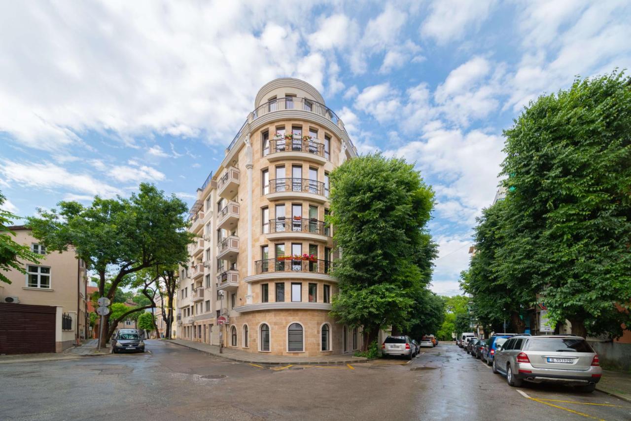 Luxury City Center Two Bedroom Apartment Close To Beach Varna Exterior foto